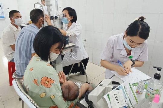 Bệnh đau mắt đỏ vào mùa